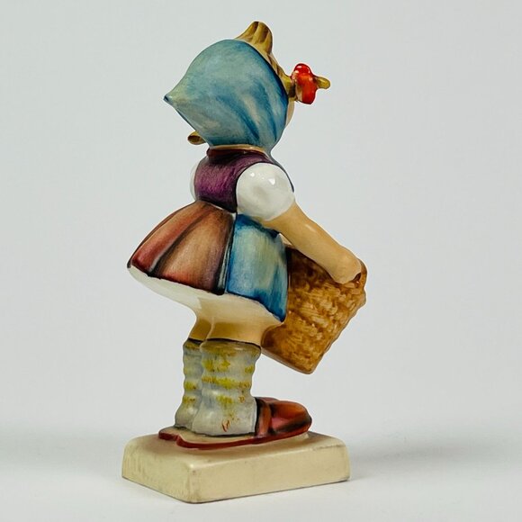 Vintage 1957-63 Hummel Figurine Little Helper Girl With Basket 4In Tall TMK-3 - Picture 3 of 6